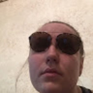 Meet your Posher, Abigail